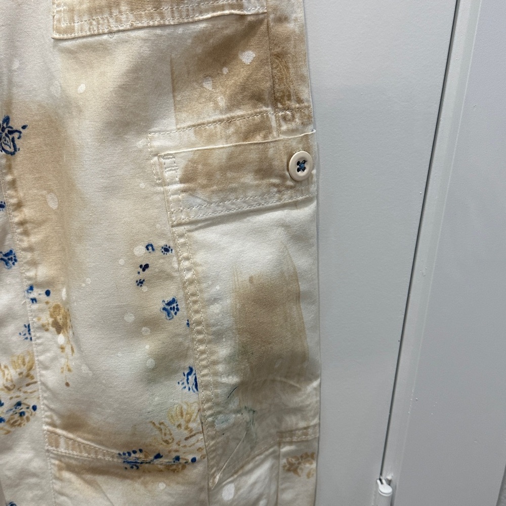 Anthropologie Pilcro Cream Pants with Blue Floral Accent - Picture 4 of 5
